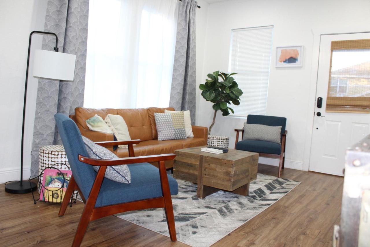 3 Bedroom Modern Ybor Home- Pet Friendly Holiday home *