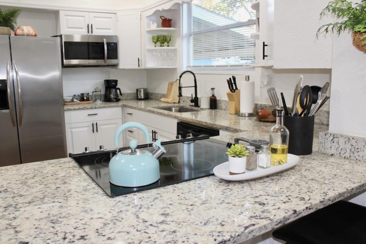 Holiday home 3 Bedroom Modern Ybor Home- Pet Friendly