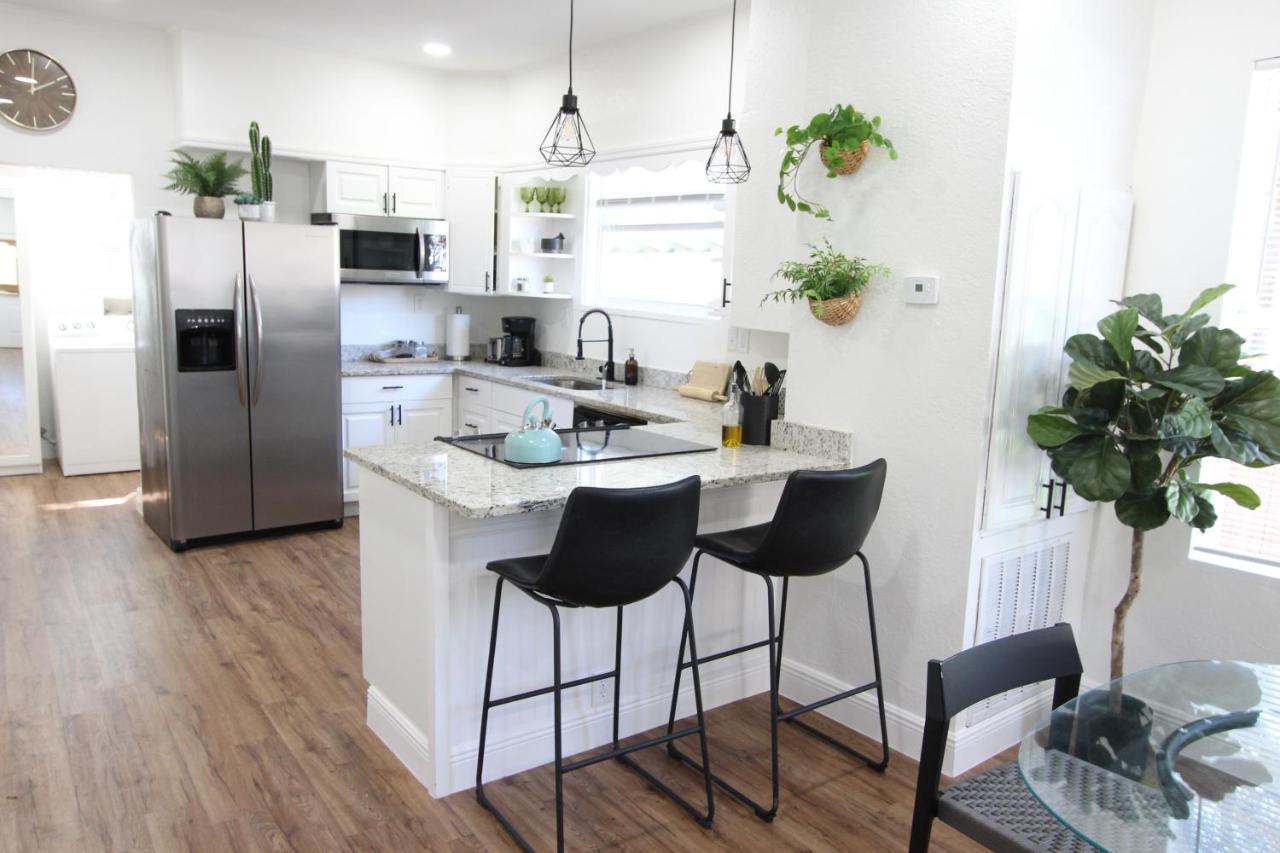 Holiday home 3 Bedroom Modern Ybor Home- Pet Friendly Tampa