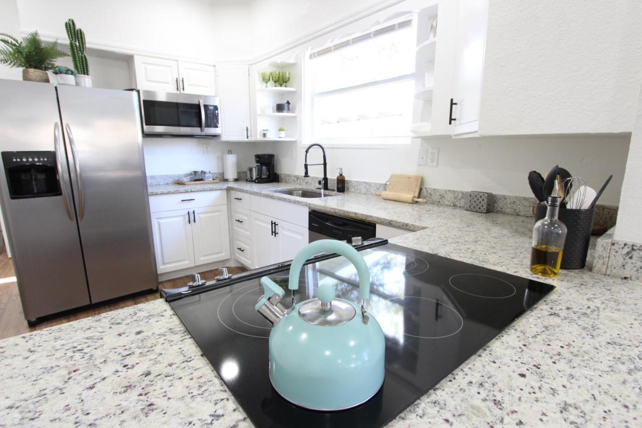 3 Bedroom Modern Ybor Home- Pet Friendly Tampa