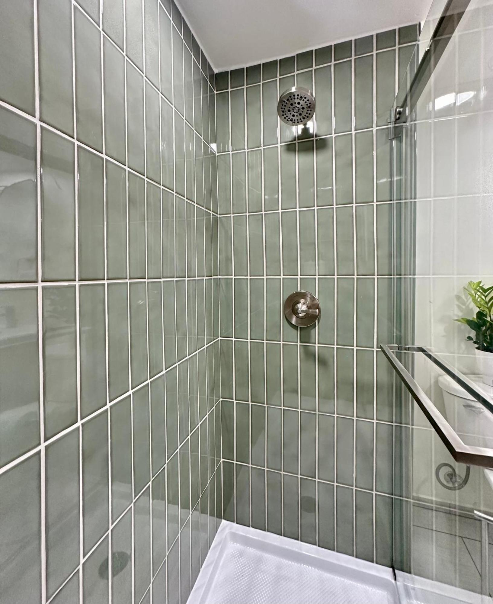 3 Bedroom Modern Ybor Home- Pet Friendly Holiday home *