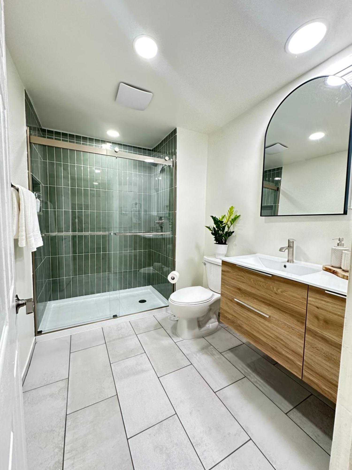 3 Bedroom Modern Ybor Home- Pet Friendly