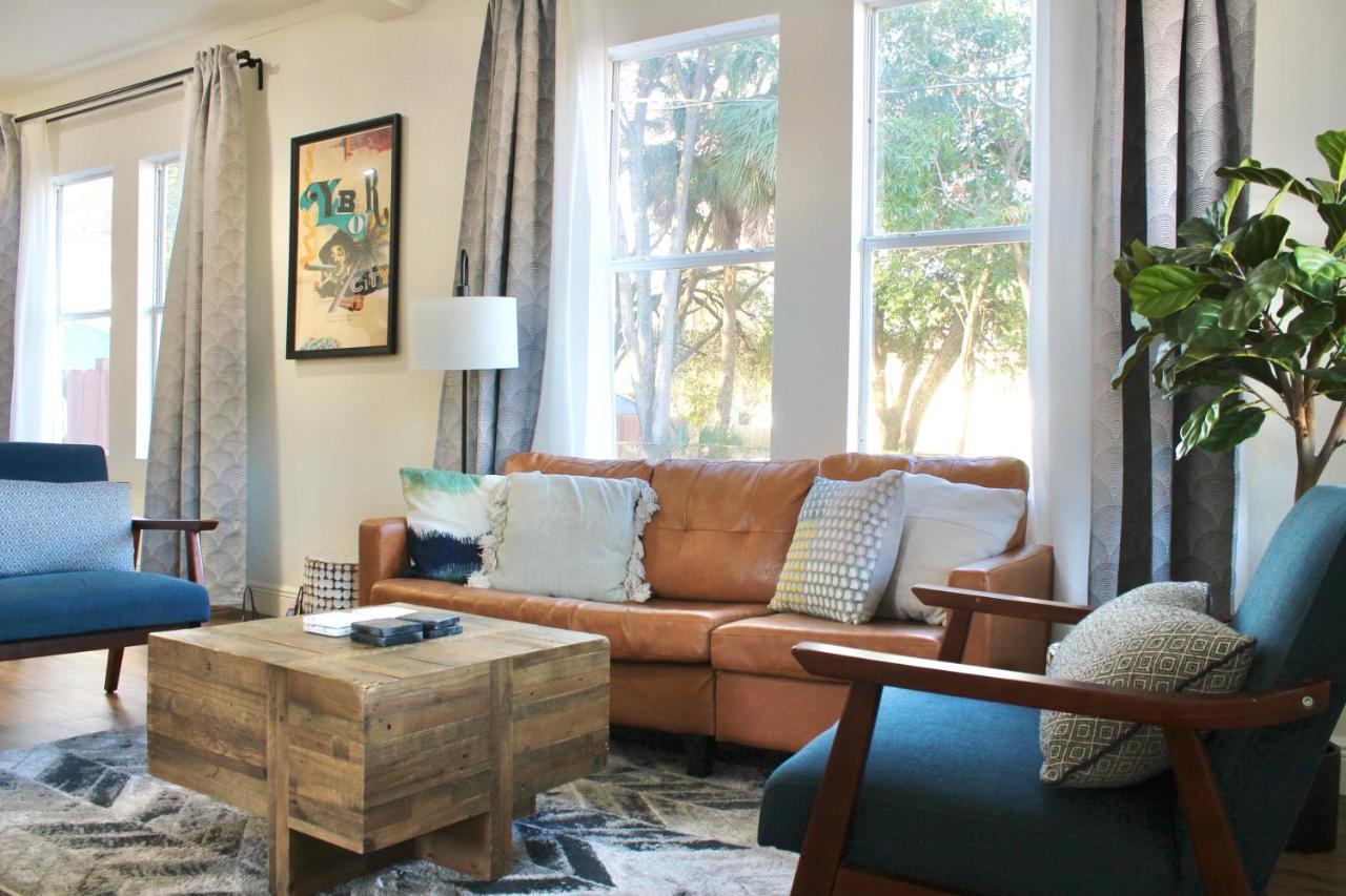 Holiday home 3 Bedroom Modern Ybor Home- Pet Friendly *